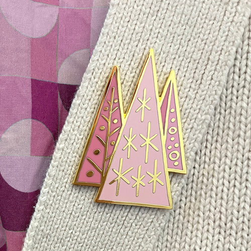 Pink retro Christmas tree pin