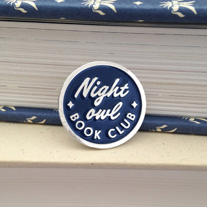 Night Owl Book Club pin - round pin in silver metal and dark blue enamelp